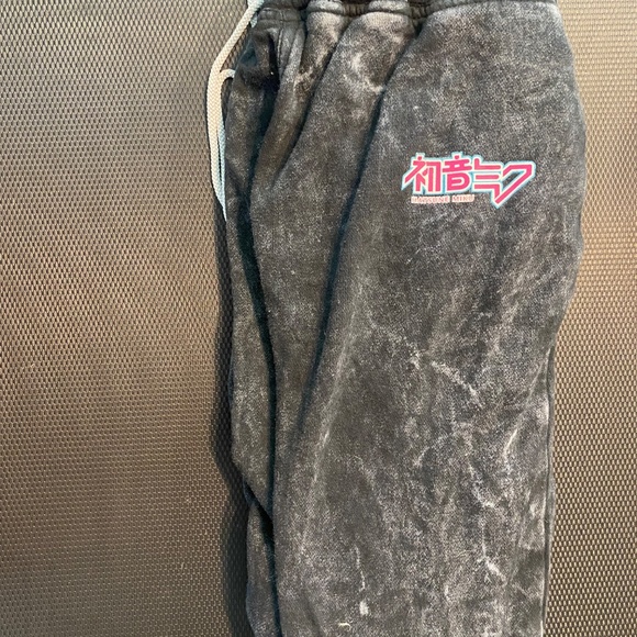 Hatsune Miku Hot Topic Sweatpants with Drawstring - Picture 2 of 3